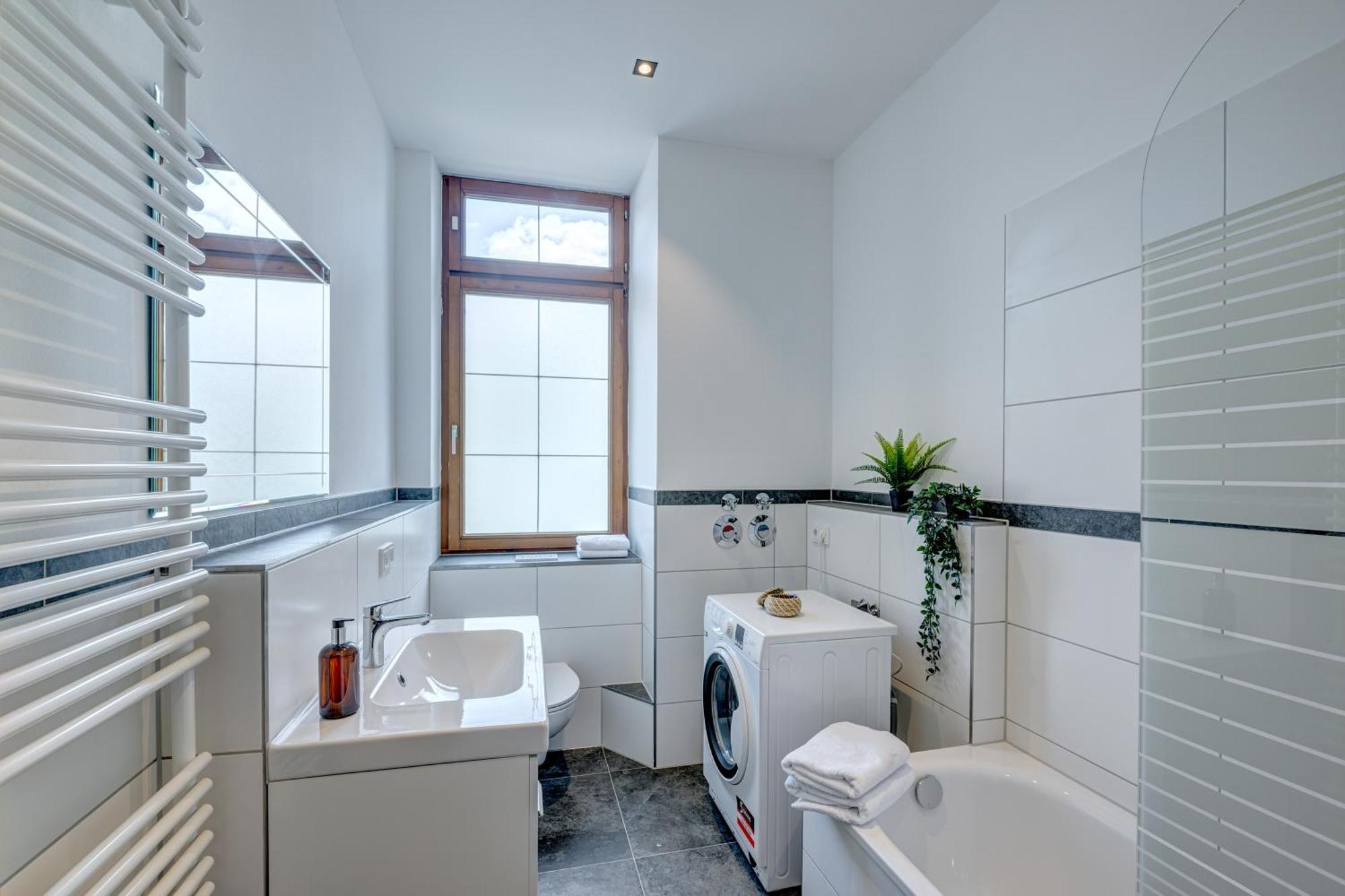 Kaza Guesthouse, Centrally Located 2 & 3 Bedroom Apartments In Augsburg Exteriér fotografie