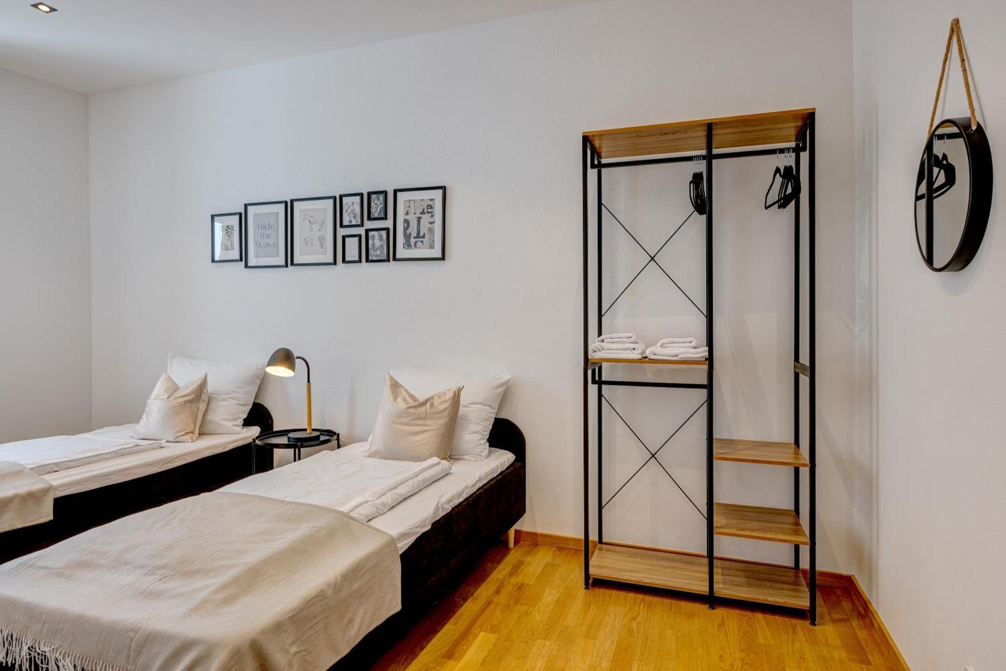 Kaza Guesthouse, Centrally Located 2 & 3 Bedroom Apartments In Augsburg Exteriér fotografie